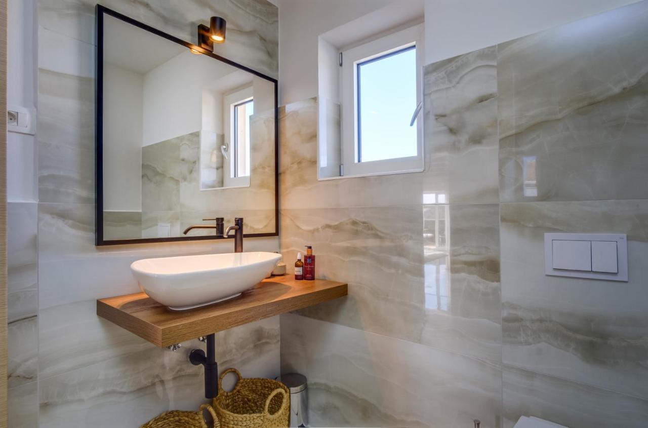 Lucica 360 Sea View Suite Nerezine Kültér fotó