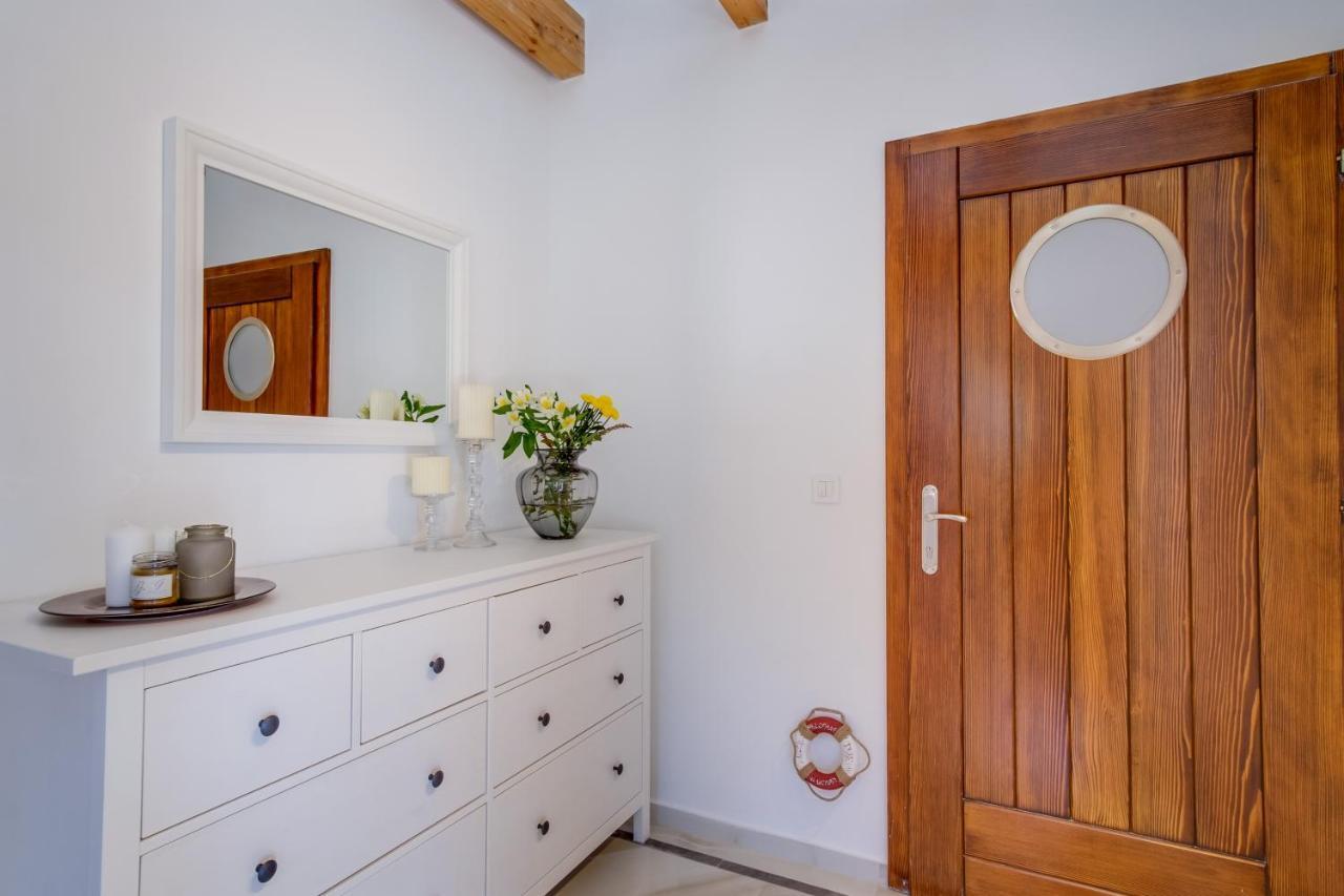 Lucica 360 Sea View Suite Nerezine Kültér fotó
